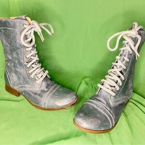 Candie’s lace up military boot